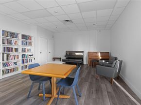 3701 N Country Club Dr 1009, Aventura FL 33180