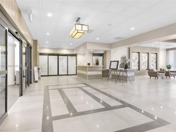 3701 N Country Club Dr 1009, Aventura FL 33180