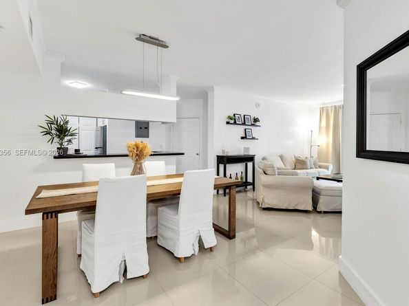 17100 N Bay Rd 1610, Sunny Isles Beach FL 33160