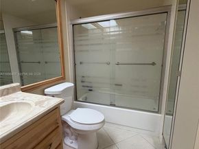 13100 SW 11th Ct 103C, Pembroke Pines FL 33027