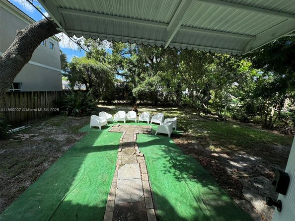 207 SW 11th Street, Fort Lauderdale FL 33315