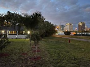 207 SW 11th Street, Fort Lauderdale FL 33315