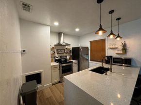 207 SW 11th Street, Fort Lauderdale FL 33315