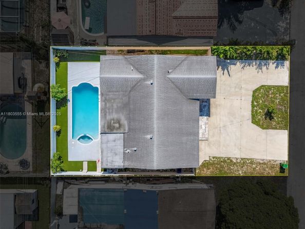 7601 Harbour Blvd, Miramar FL 33023
