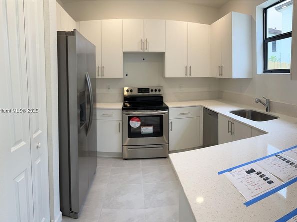 257 SW 159 Court, Pembroke Pines FL 33027