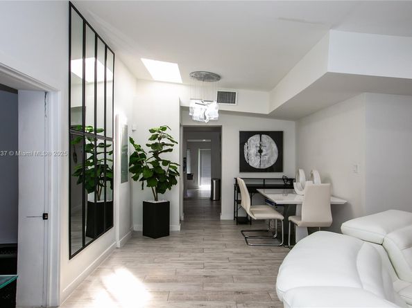 Undisclosed Address #A11875237, North Miami FL 33168