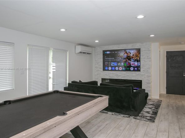 Undisclosed Address #A11875237, North Miami FL 33168
