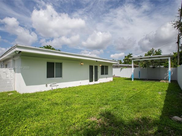 Undisclosed Address #A11875237, North Miami FL 33168
