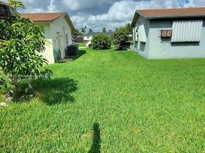 14405 SW 105th Ct, Miami FL 33176