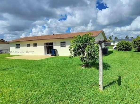 14405 SW 105th Ct, Miami FL 33176