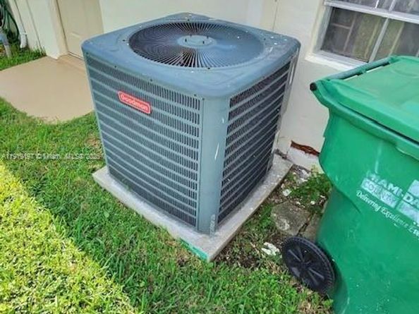 14405 SW 105th Ct, Miami FL 33176