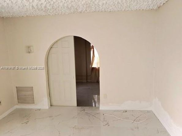 14405 SW 105th Ct, Miami FL 33176