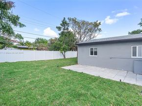 631 NE 57th St, Oakland Park FL 33334