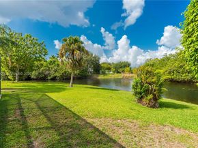 21451 Sawmill Ct, Boca Raton FL 33498