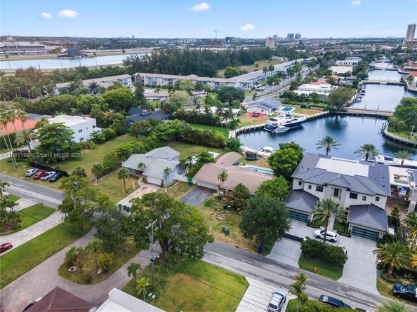 496 Holiday Dr, Hallandale Beach FL 33009