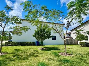 2355 NW 125th St, Miami FL 33167