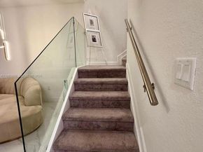 2355 NW 125th St, Miami FL 33167