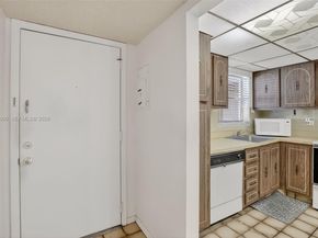 8523 Old Country Mnr 520, Davie FL 33328