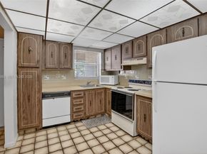 8523 Old Country Mnr 520, Davie FL 33328