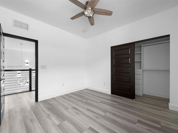 15924 SW 136th Way, Miami FL 33196