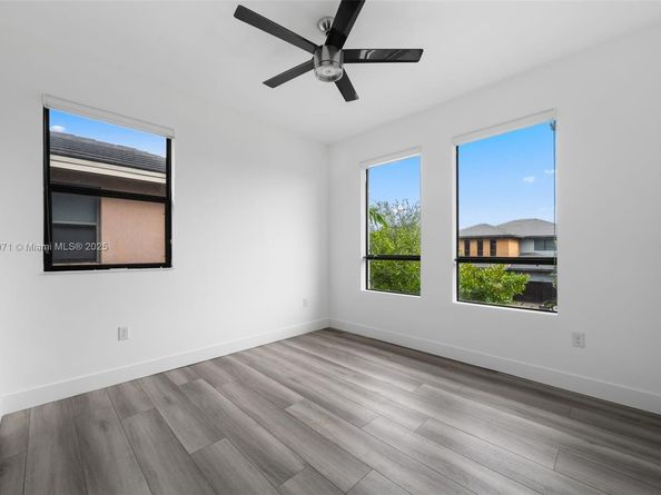 15924 SW 136th Way, Miami FL 33196