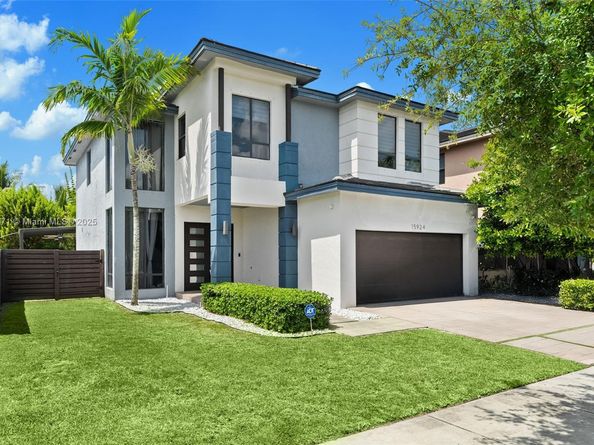 15924 SW 136th Way, Miami FL 33196