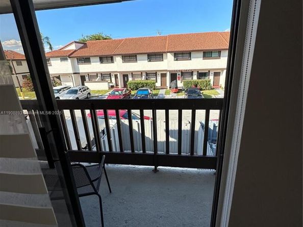 Undisclosed Address #A11908893, Miami FL 33183