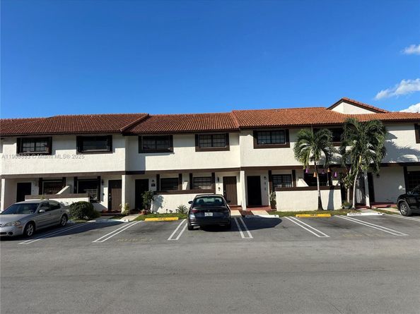 Undisclosed Address #A11908893, Miami FL 33183