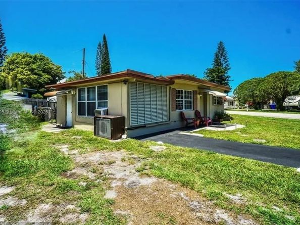 6103 Monroe St, Hollywood FL 33023
