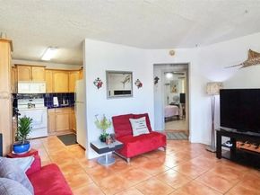 6103 Monroe St, Hollywood FL 33023