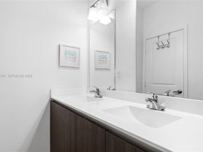 541 SW 91st Ct, Miami FL 33174