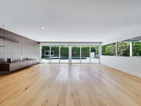 5244 Alton Rd, Miami Beach FL 33140
