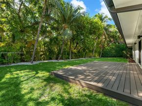 4250 Bay Point Rd, Miami FL 33137