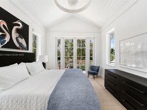 261 Greenwood Dr, Key Biscayne FL 33149