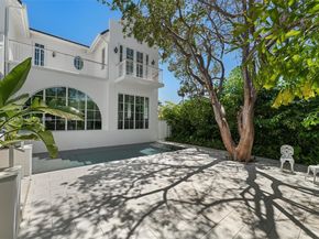 261 Greenwood Dr, Key Biscayne FL 33149