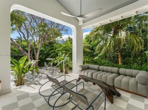 261 Greenwood Dr, Key Biscayne FL 33149