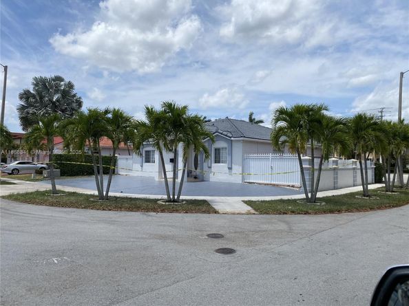 16331 SW 56th Ter, Miami FL 33193