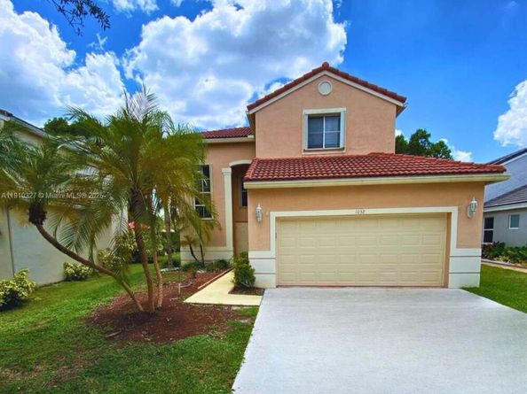 1032 Sequoia Ln, Weston FL 33327