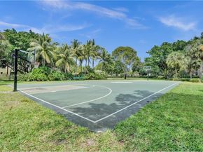 1032 Sequoia Ln, Weston FL 33327
