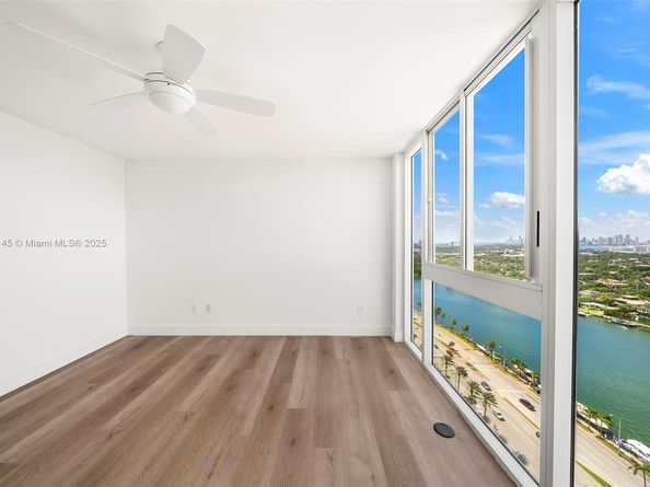 4779 Collins Ave 2407, Miami Beach FL 33140