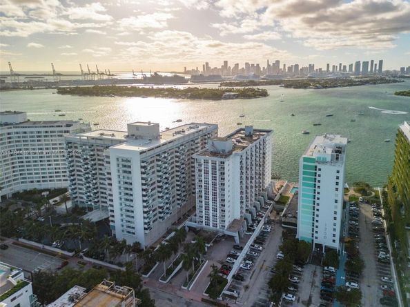 1228 West Ave 605, Miami Beach FL 33139