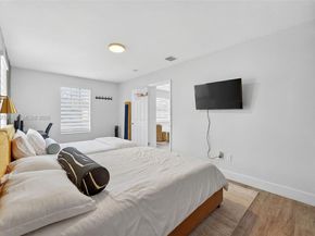 190 NE 173rd St, Miami FL 33162