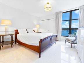 3500 Mystic Pointe Dr 2101, Aventura FL 33180