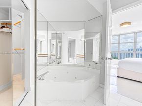 3500 Mystic Pointe Dr 2101, Aventura FL 33180