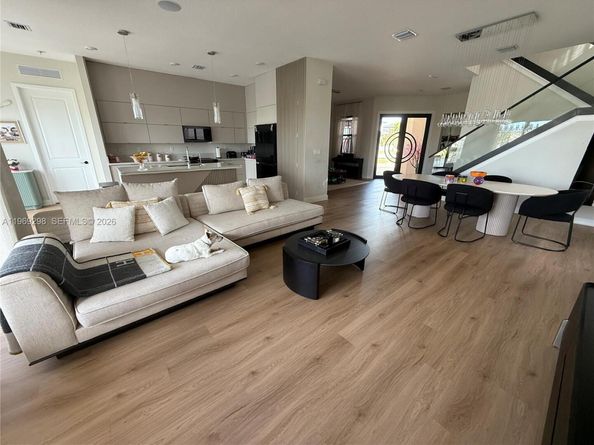 17507 SW 43rd St, Miramar FL 33029