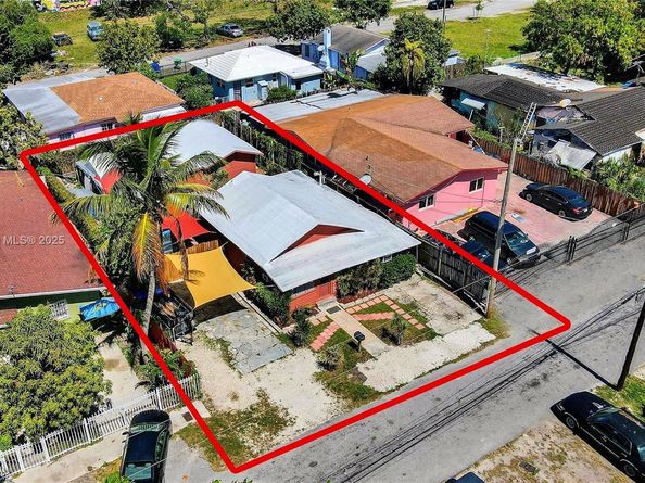 329 NE 58th St, Miami FL 33137