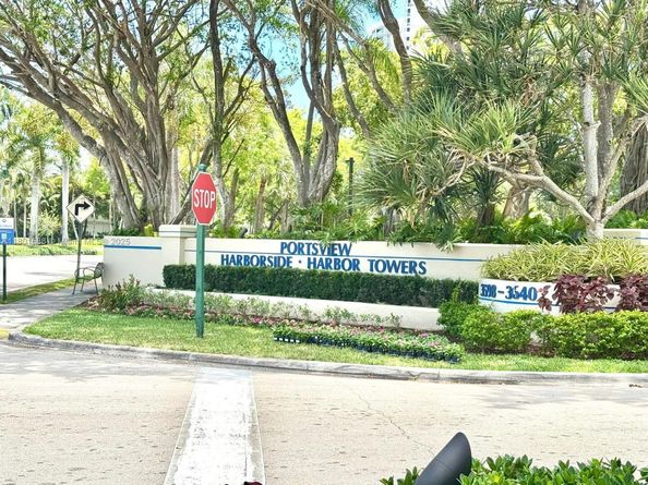 3610 Yacht Club Dr 810, Aventura FL 33180