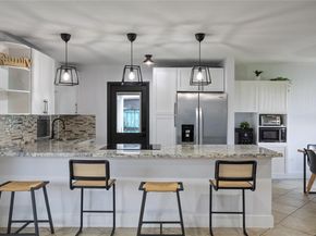 8210 NW 11th St, Pembroke Pines FL 33024
