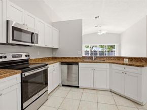 1414 E Harmony Lake Cir, Davie FL 33324