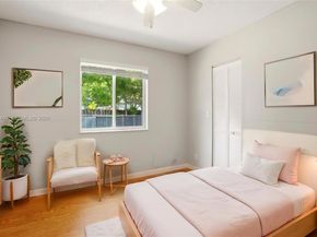 1414 E Harmony Lake Cir, Davie FL 33324